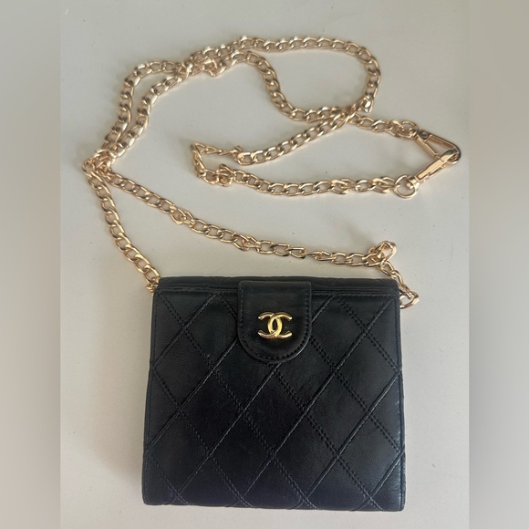 Authentic CHANEL Black Quilted Vintage Leather Wallet & Coin Purse on Chain - Picture 2 of 7